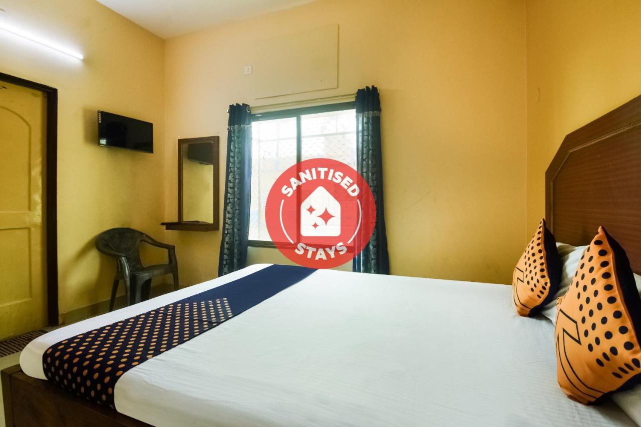 SPOT ON 74793 Hotel Sai Sudha Puri Buitenkant foto