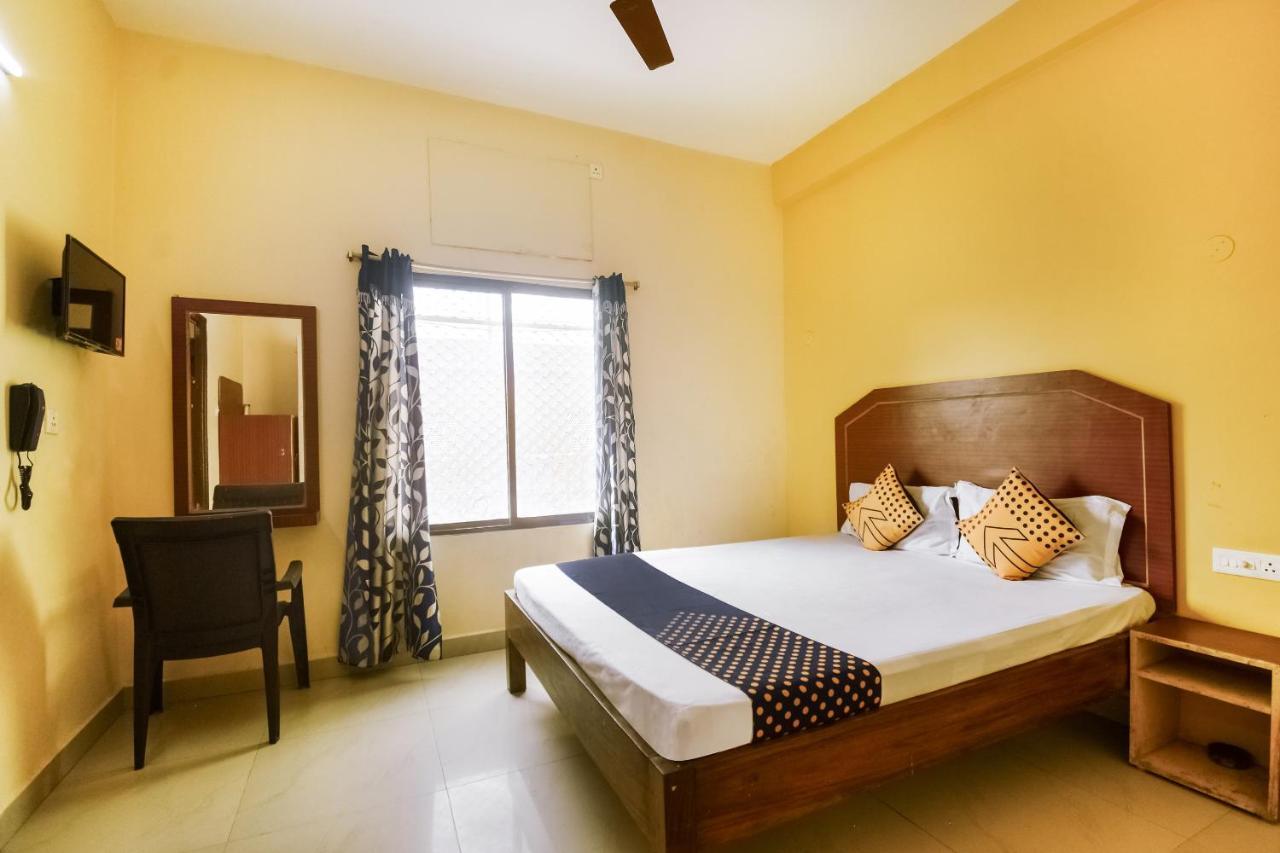 SPOT ON 74793 Hotel Sai Sudha Puri Buitenkant foto