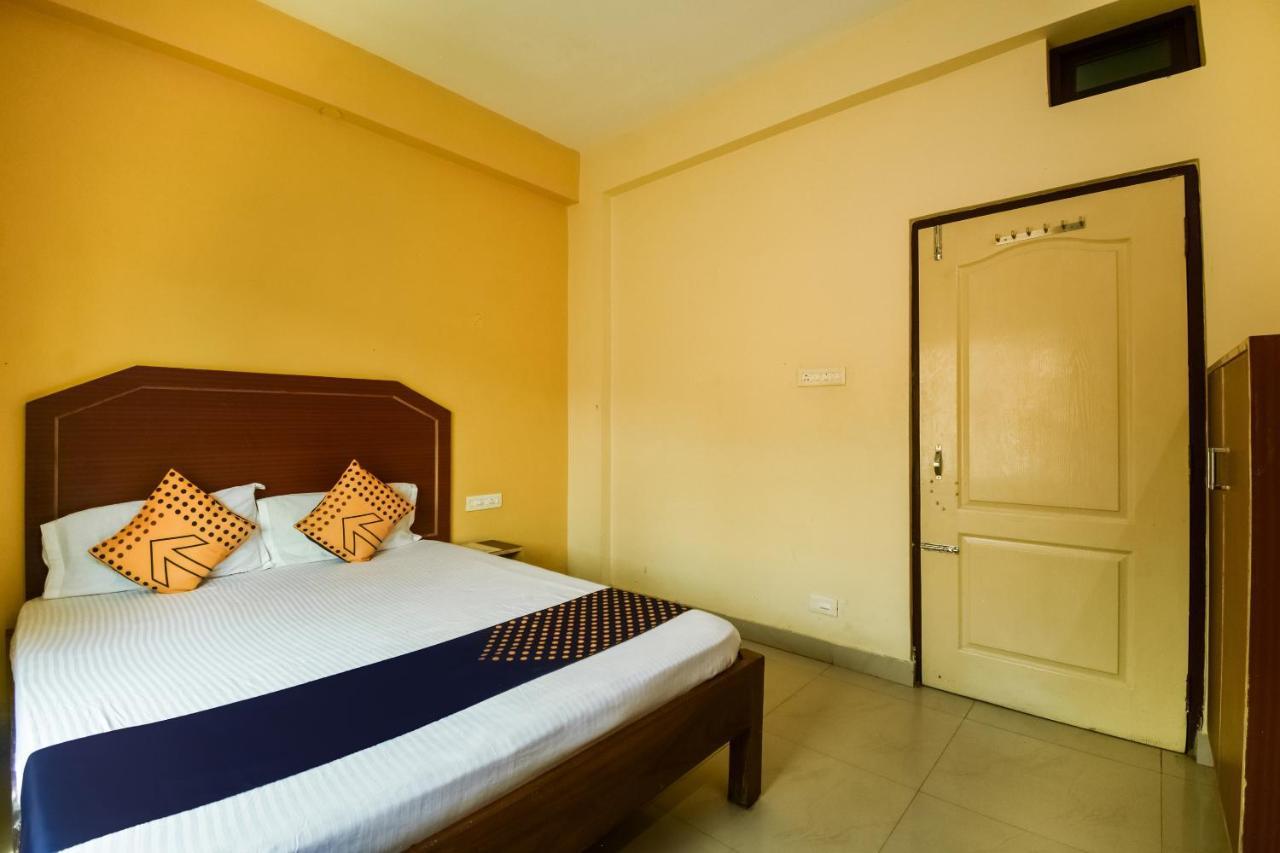 SPOT ON 74793 Hotel Sai Sudha Puri Buitenkant foto