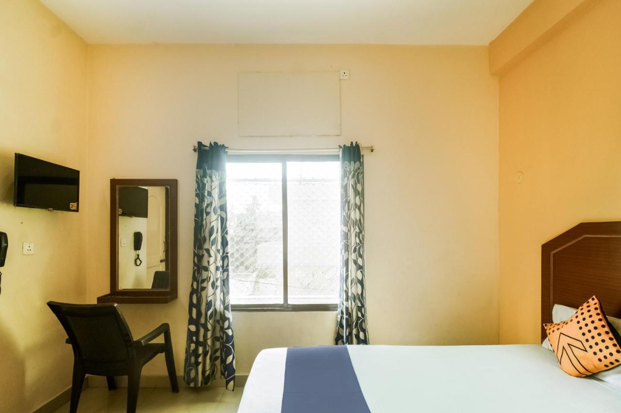 SPOT ON 74793 Hotel Sai Sudha Puri Buitenkant foto